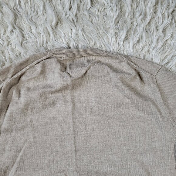 J. Crew Merino Wool V-Neck Sweater Size Medium -‎ Style J7958 - Picture 13 of 14